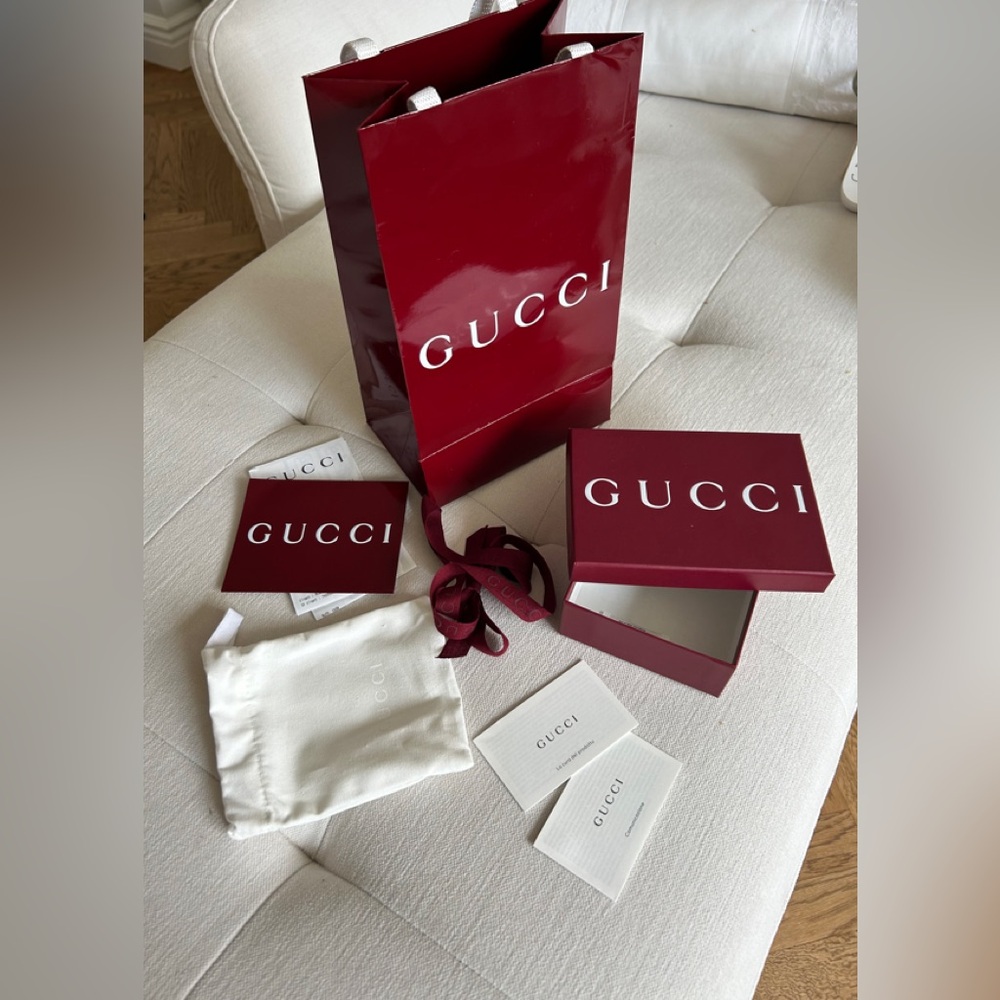 New GUCCI  burgundy  color  box,   dust bag  and ribbon